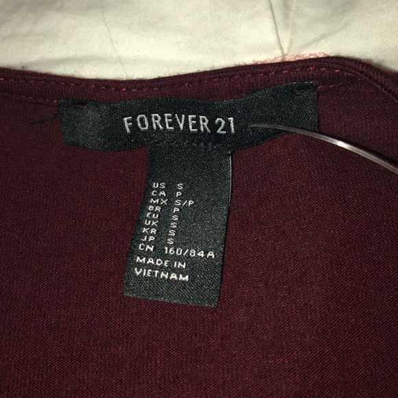 Lightly worn maroon dress - Picture 2 of 3